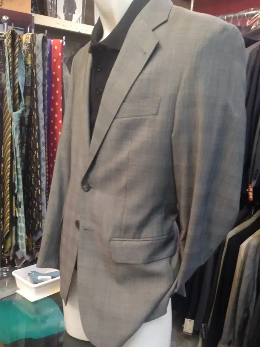 Americana gris de cuadro fino