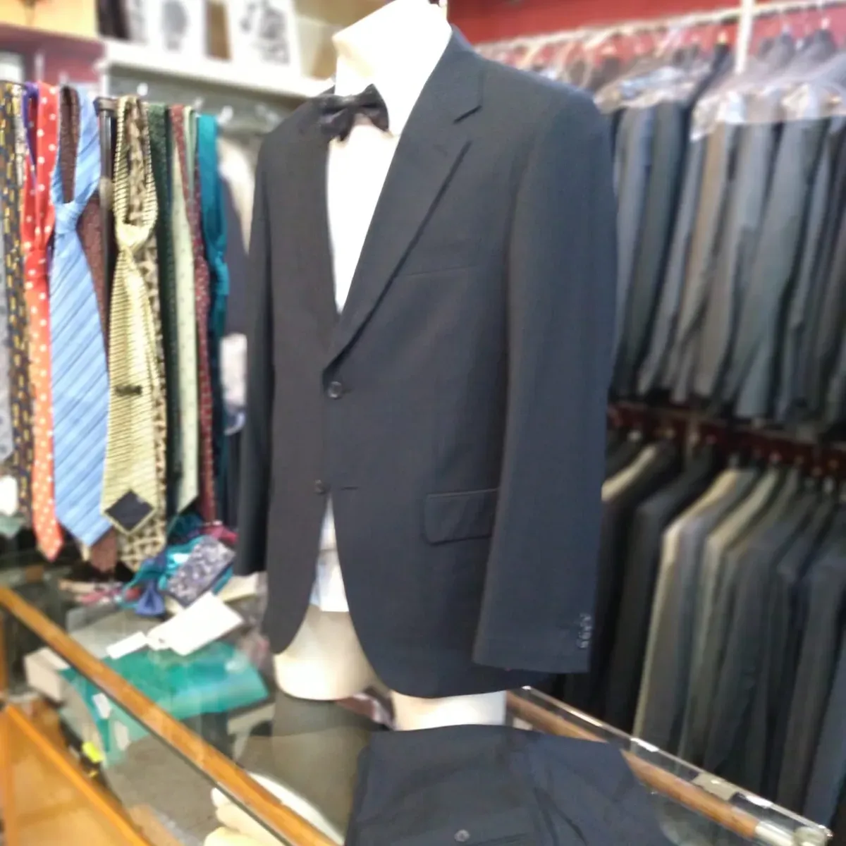 Traje ejecutivo de raya, vista 4