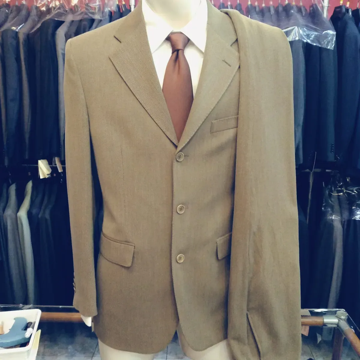 Traje de lana en beige oscuro, vista 3